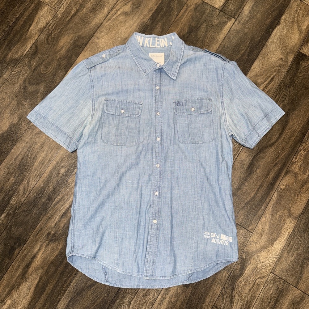 Calvin‎ Klein Light Blue Denim Short-Sleeve Button-Down Shirt Size L